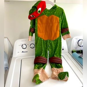 2T boys TMNT costume